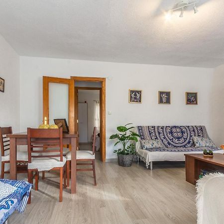 דירות 2Br Flat - Aircon - 5 Min Walk To Benidorm Beach מראה חיצוני תמונה