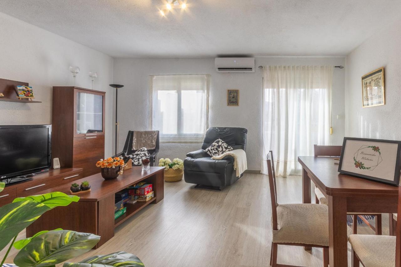 דירות 2Br Flat - Aircon - 5 Min Walk To Benidorm Beach מראה חיצוני תמונה